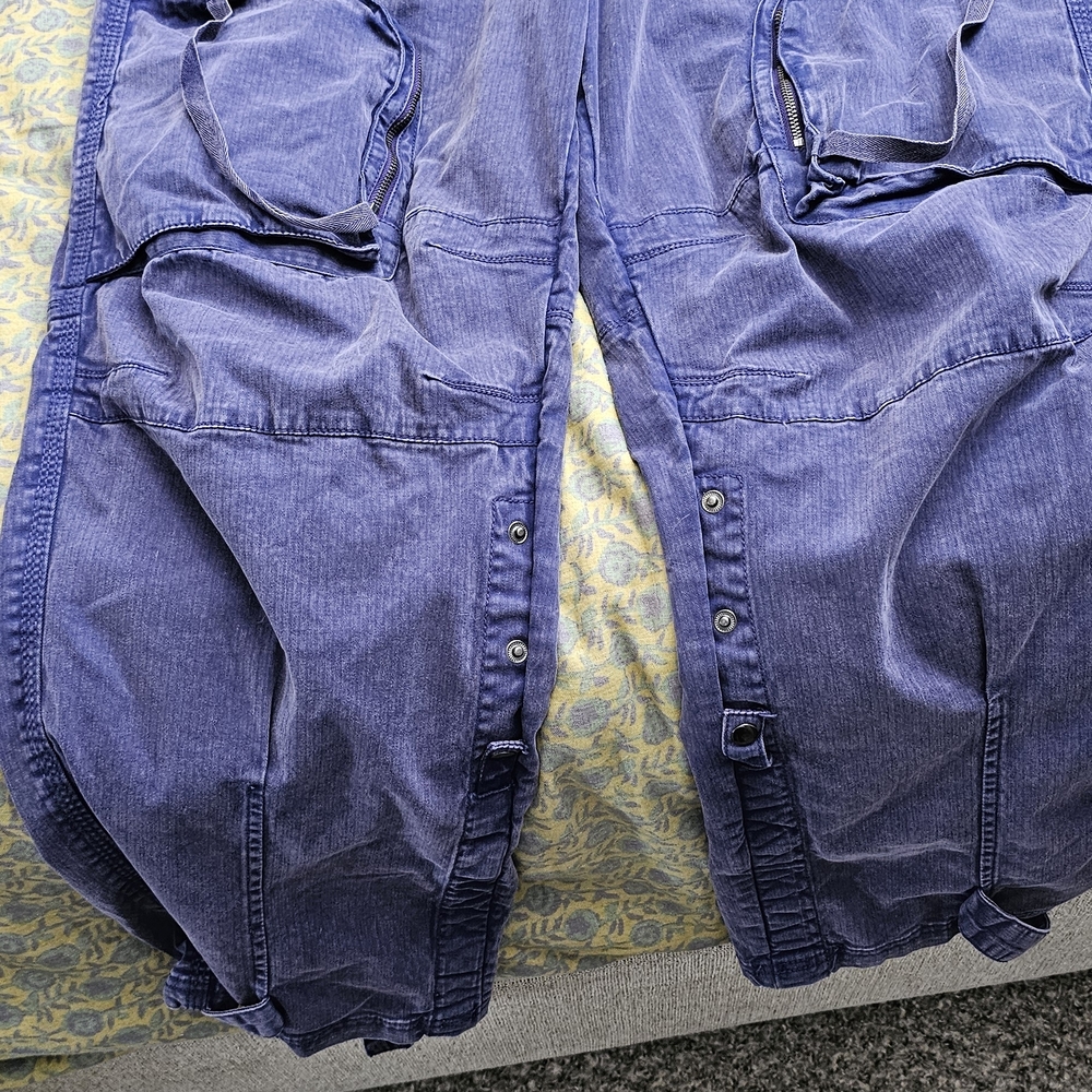 We The Free Blue Cargo Pants - Picture 2 of 8
